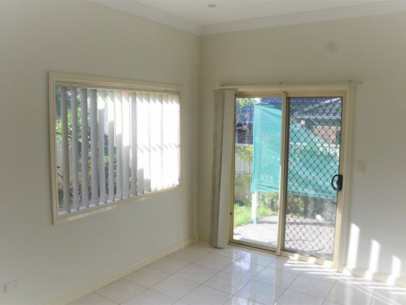 7 Carinya Road, Girraween NSW 2145