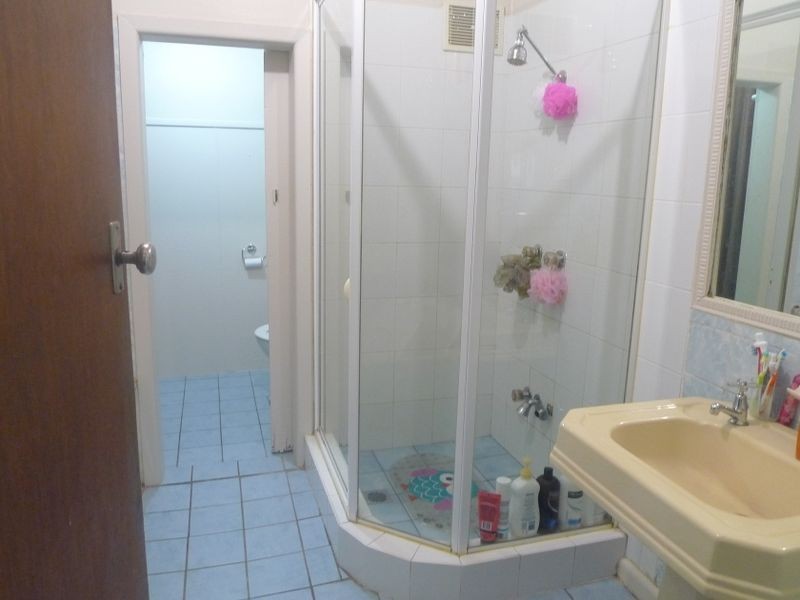 24 Melody Street, Toongabbie NSW 2146