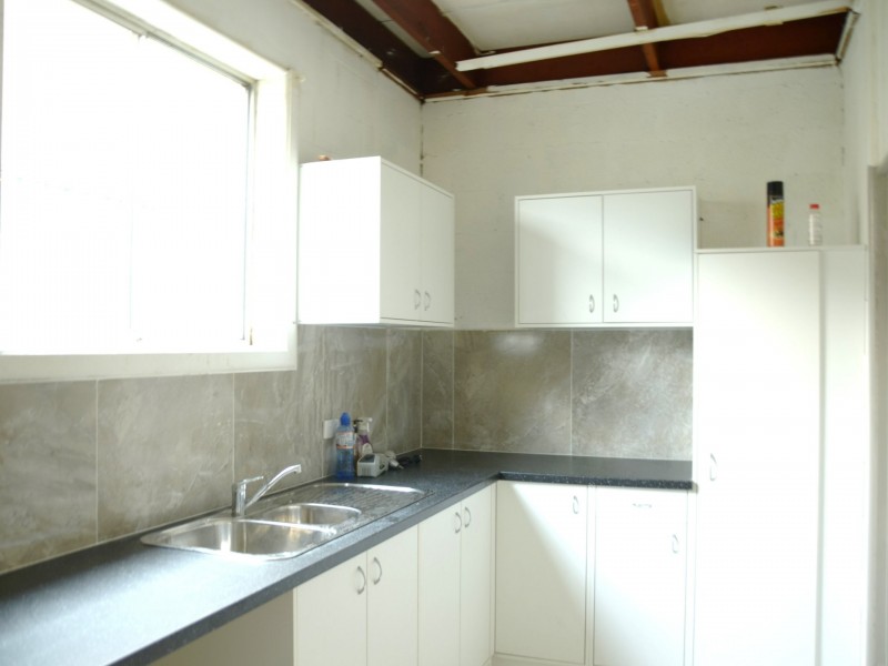 16 Cornelia Road, Toongabbie NSW 2146