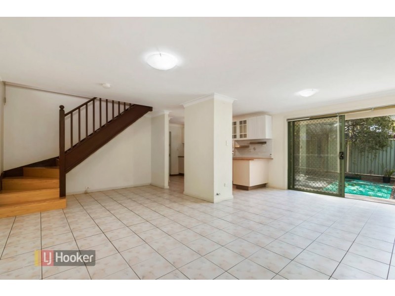 4/39 Metella Road, Toongabbie NSW 2146