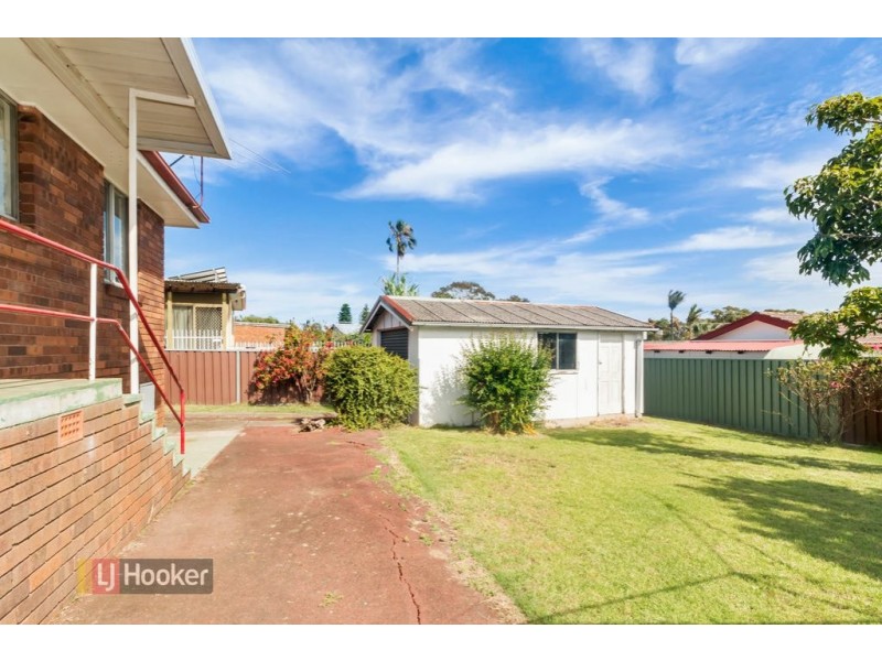 75 Valparaiso Avenue, Toongabbie NSW 2146