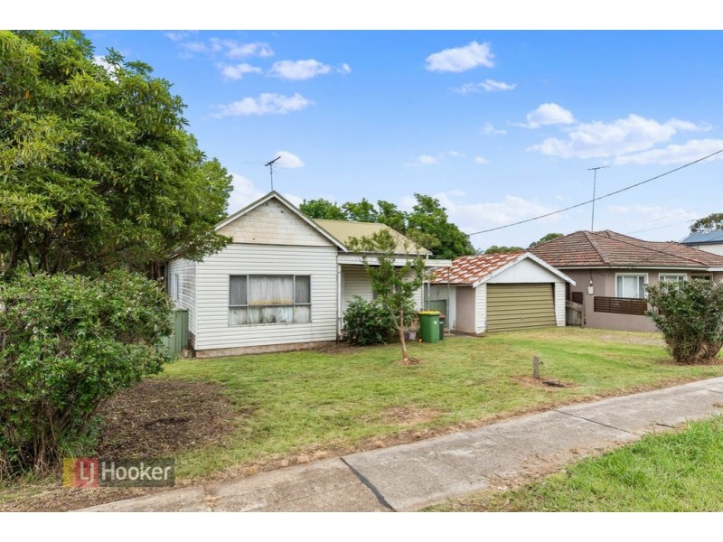 92 Bogalara Road, Toongabbie NSW 2146