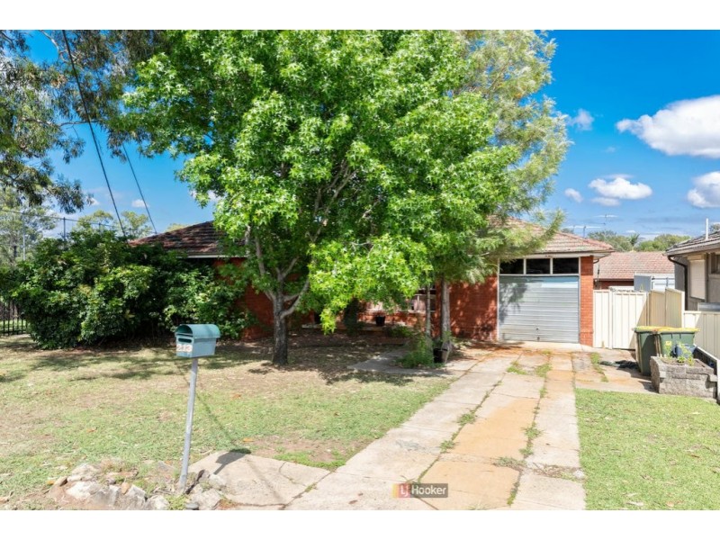 213 Toongabbie Road, Toongabbie NSW 2146