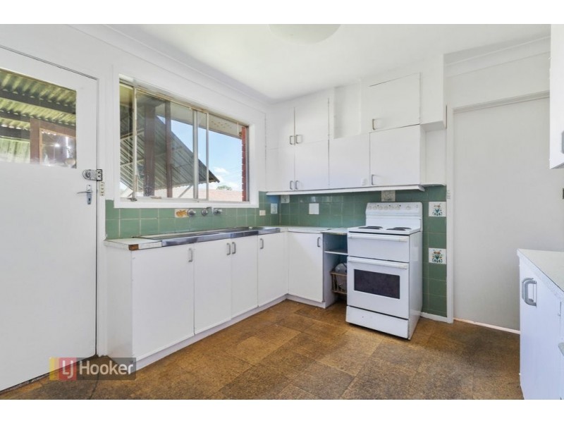 213 Toongabbie Road, Toongabbie NSW 2146