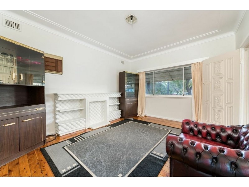 17 Orlando Crescent, Seven Hills NSW 2147