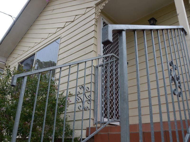 6A The Cresent, Toongabbie NSW 2146