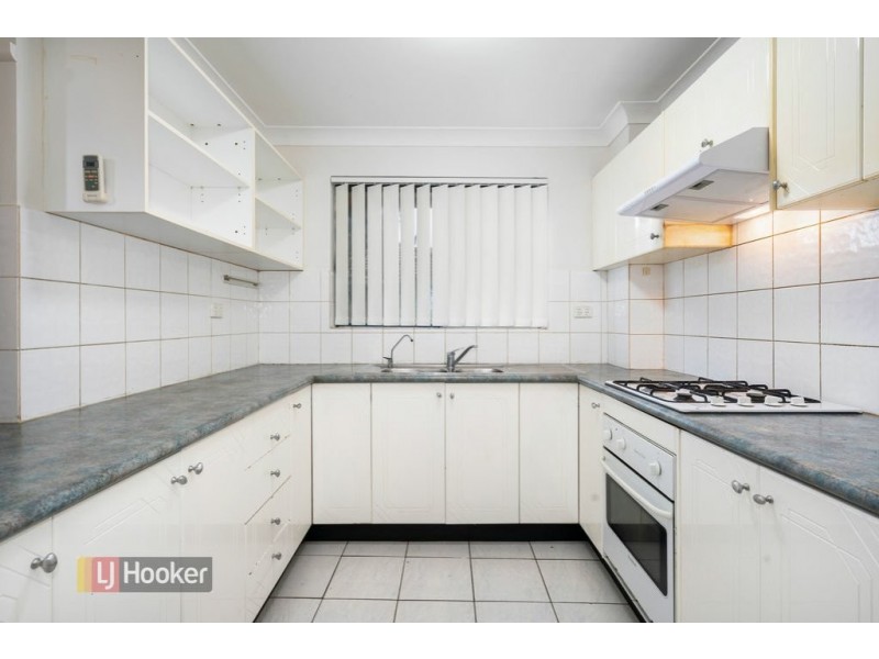 20/245 Targo Road, Toongabbie NSW 2146