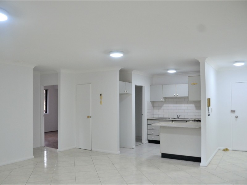 3/240 Targo Road, Toongabbie NSW 2146