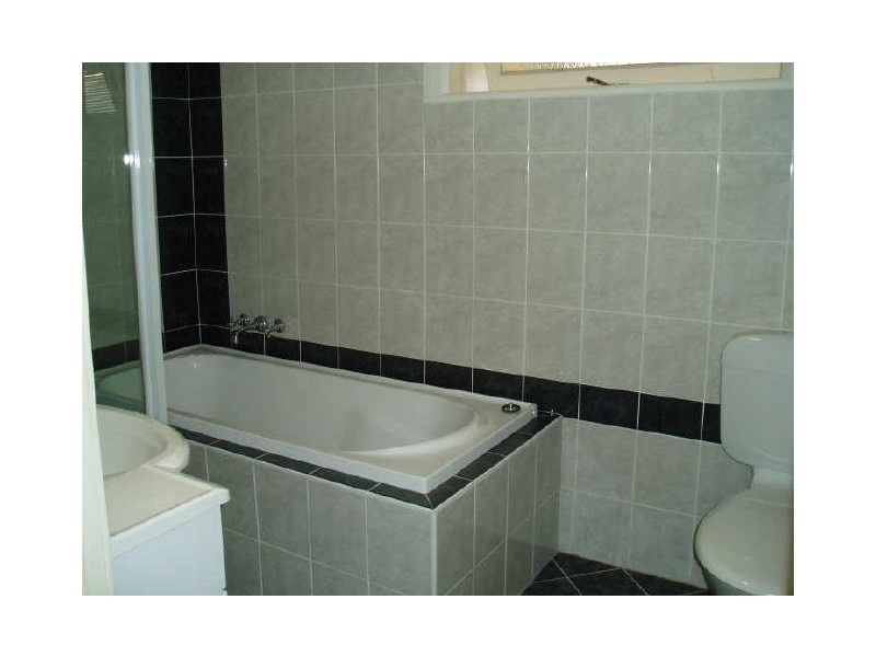 21 Tungarra Road, Girraween NSW 2145