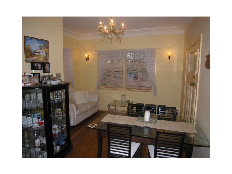 32 Valeria Street, Toongabbie NSW 2146