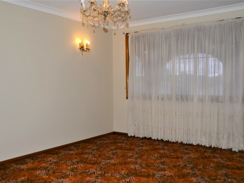 25 Pendle Way, Pendle Hill NSW 2145