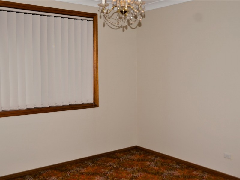25 Pendle Way, Pendle Hill NSW 2145