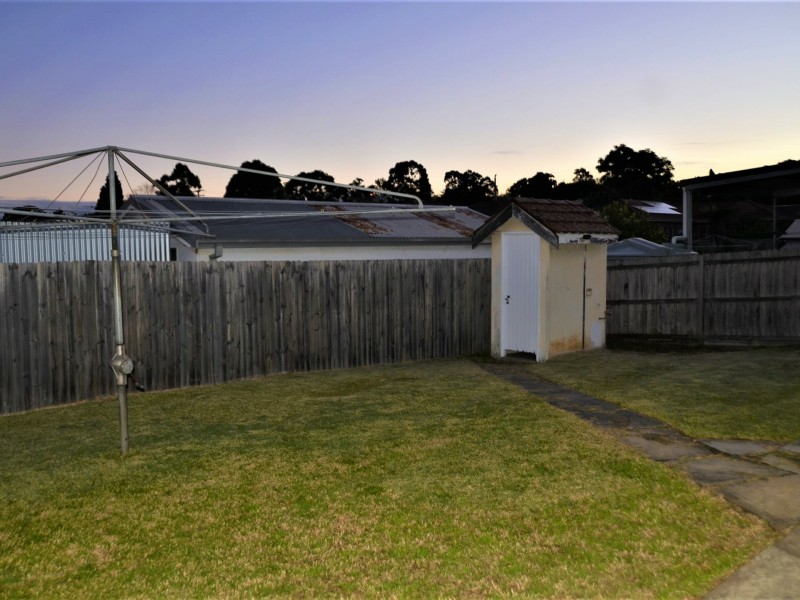 4 Marcia Street, Toongabbie NSW 2146