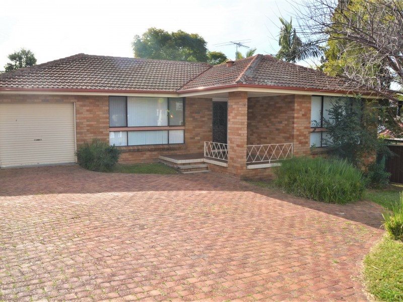 38 Maunder Avenue, Girraween NSW 2145