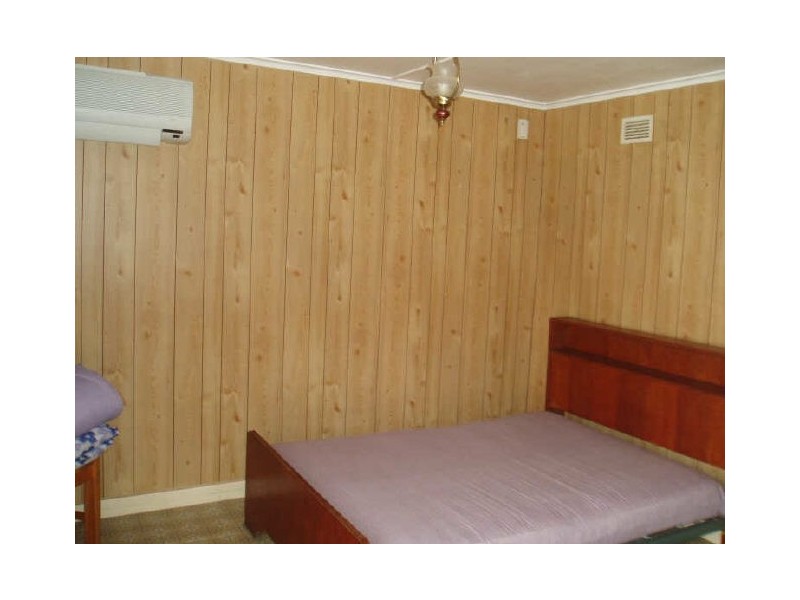 Rear Flat/20 Junia Avenue, Toongabbie NSW 2146