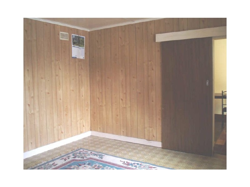 Rear Flat/20 Junia Avenue, Toongabbie NSW 2146