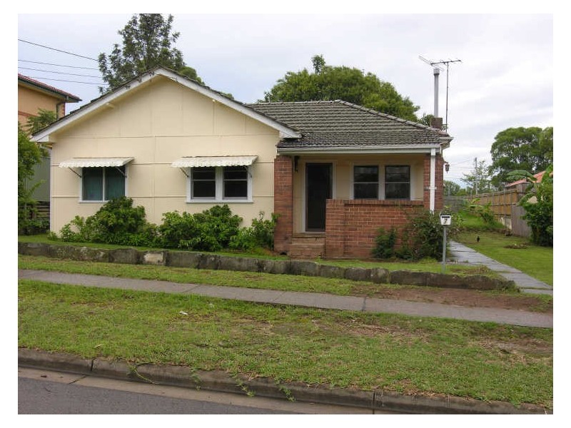 7 Valeria Street, Toongabbie NSW 2146