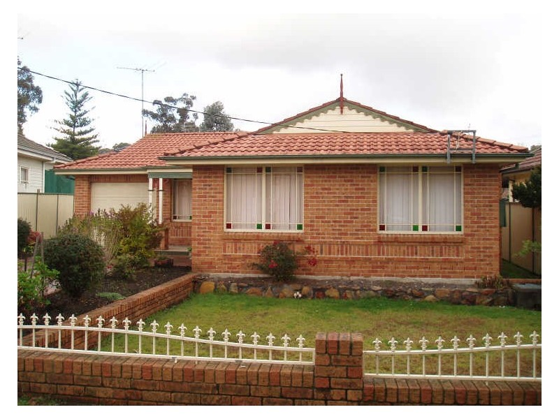 11 Civic Avenue, Pendle Hill NSW 2145