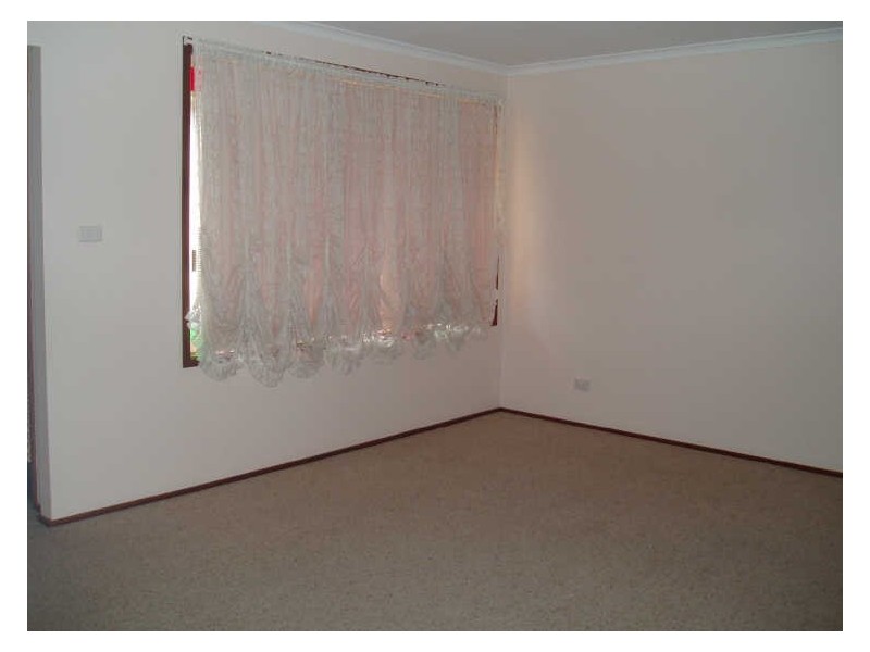 11 Civic Avenue, Pendle Hill NSW 2145