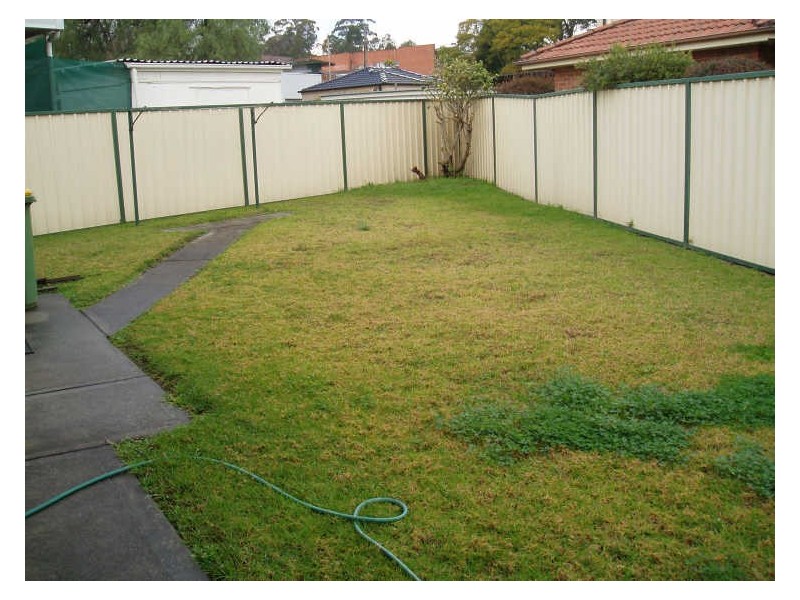 11 Civic Avenue, Pendle Hill NSW 2145