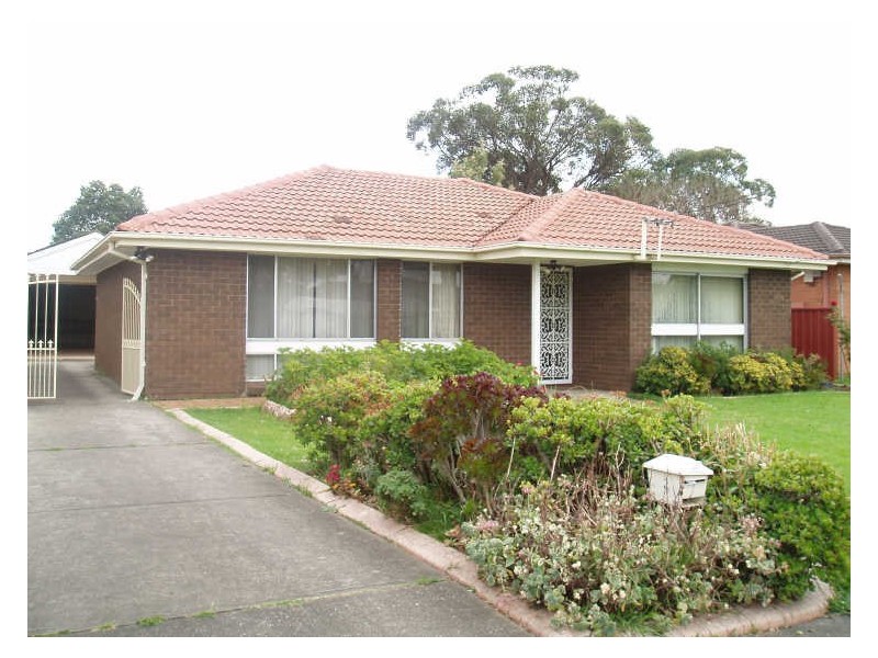 14 Tucks Road, Toongabbie NSW 2146