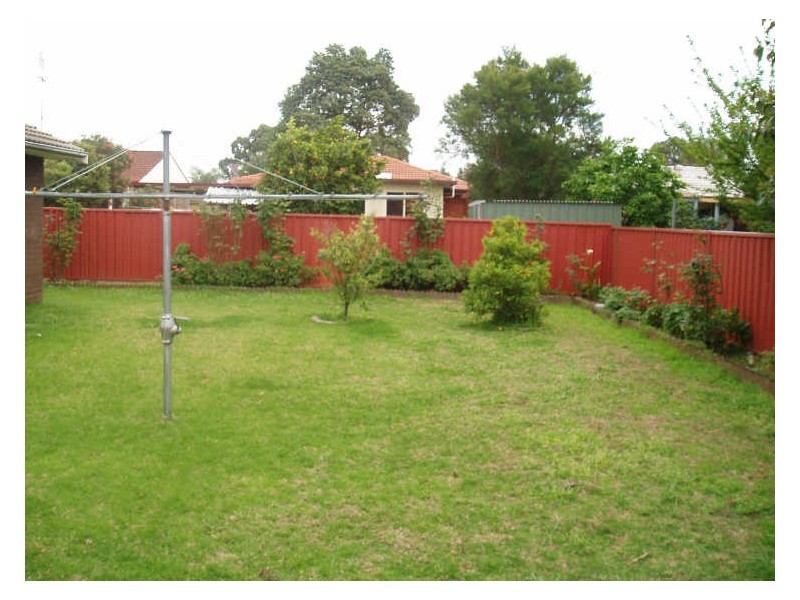 14 Tucks Road, Toongabbie NSW 2146