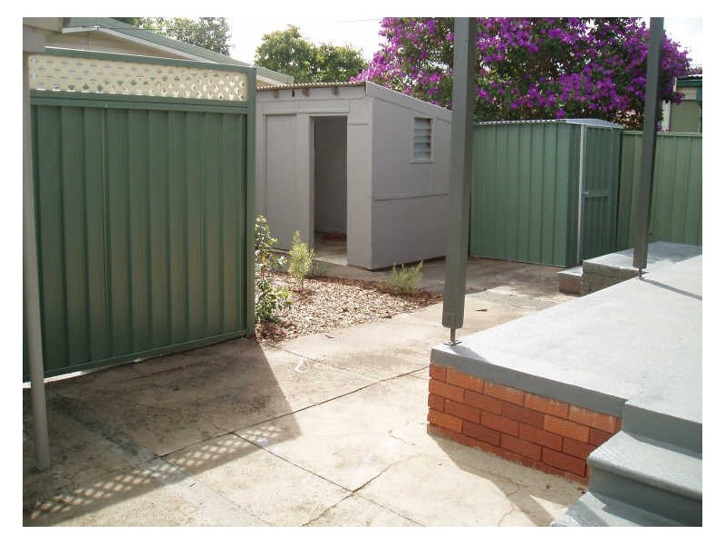 84 Oramzi Road, Girraween NSW 2145