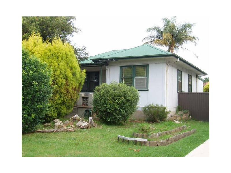 133 Fitzwilliam Road, Toongabbie NSW 2146