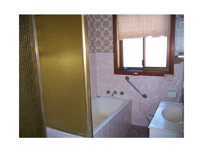 24 Harrison Street, Northmead NSW 2152