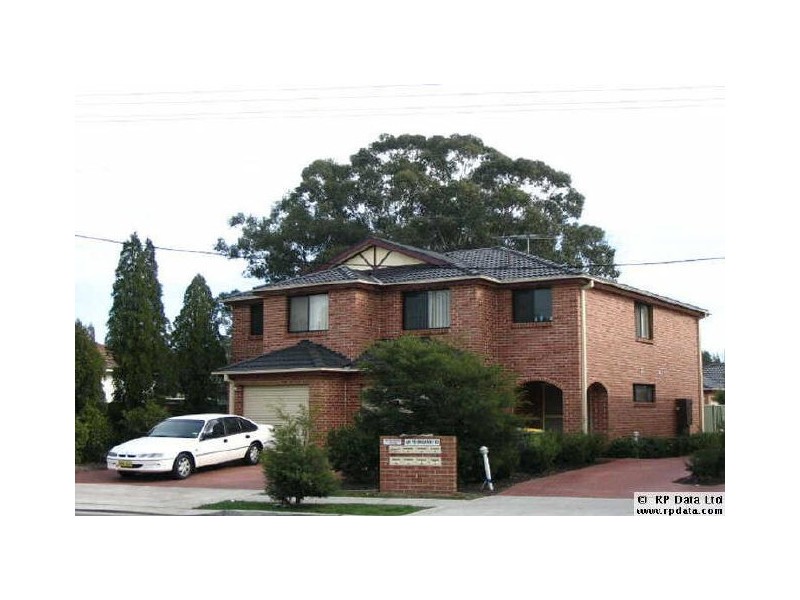 2/149 Toongabbie Road, Toongabbie NSW 2146