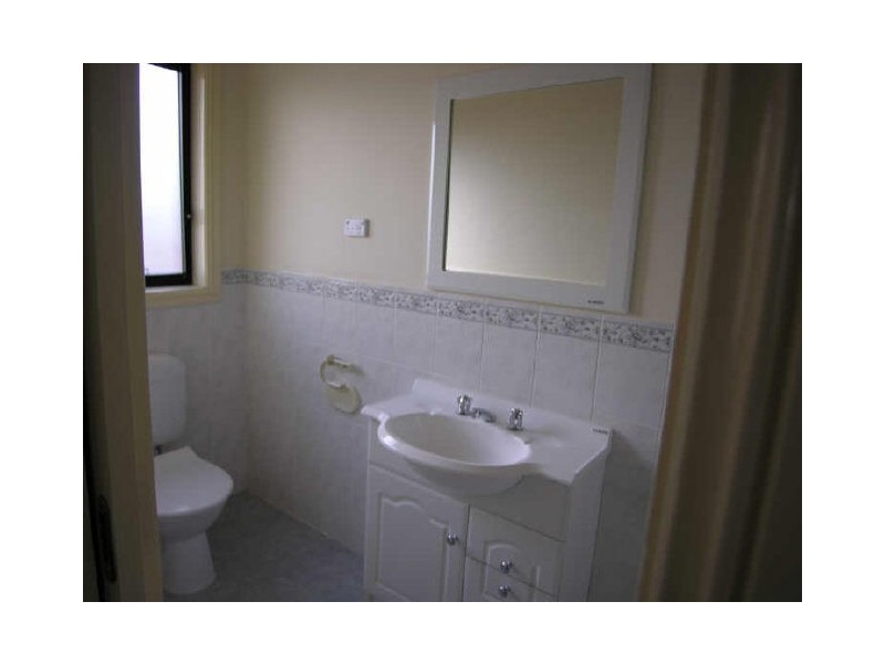 2/149 Toongabbie Road, Toongabbie NSW 2146