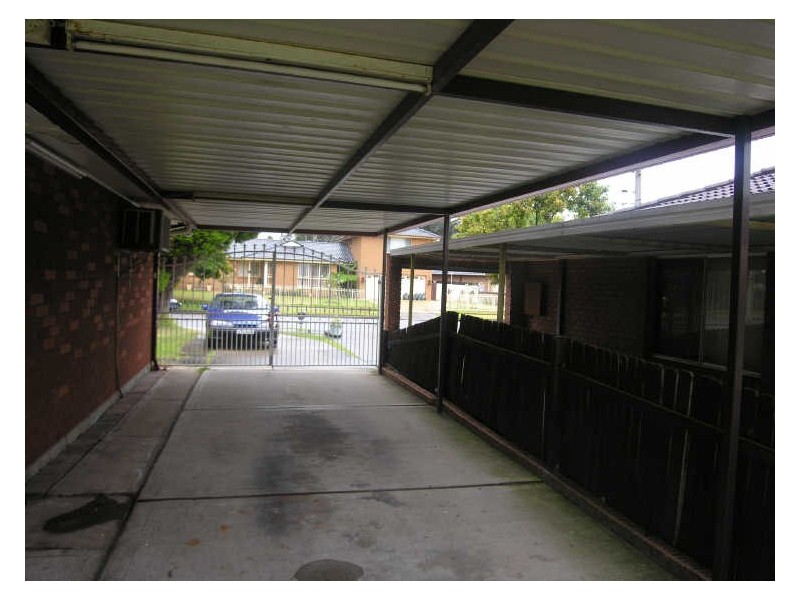 11 Woodlawn Drive, Toongabbie NSW 2146