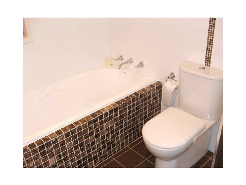 62 Valparaiso Avenue, Toongabbie NSW 2146