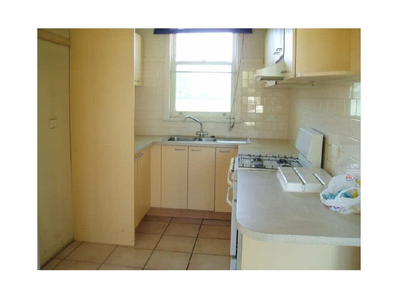 39 Station Road, Toongabbie NSW 2146