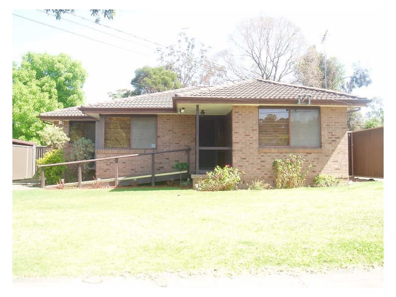 36 Orleans Crescent, Toongabbie NSW 2146