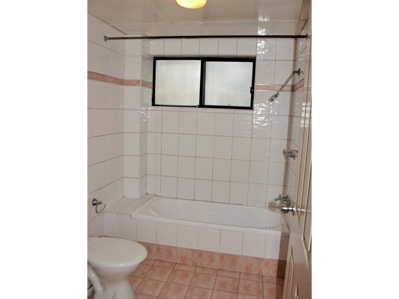 6/25 Portico Parade, Toongabbie NSW 2146