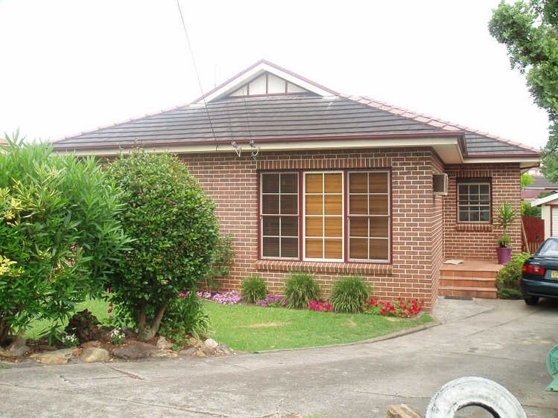 11 Hanbury Street, Greystanes NSW 2145