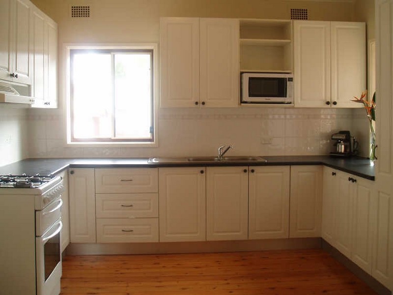 11 Hanbury Street, Greystanes NSW 2145