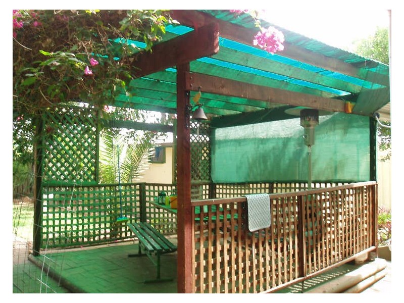 8 Derbyshire Avenue, Toongabbie NSW 2146