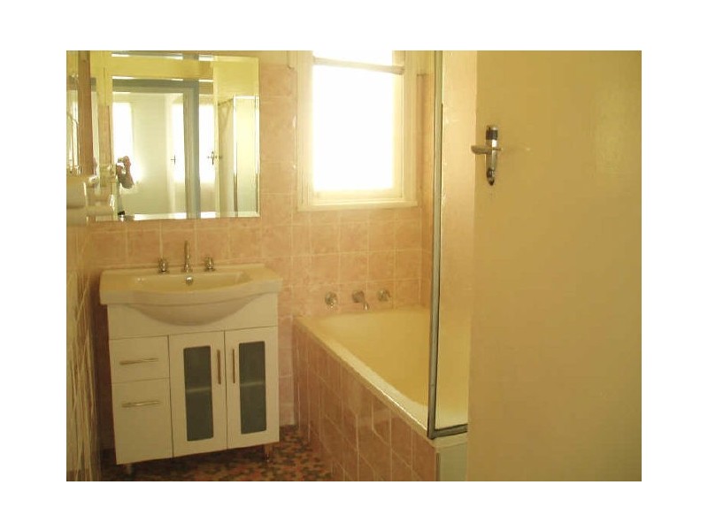 66 Endeavour Street, Seven Hills NSW 2147