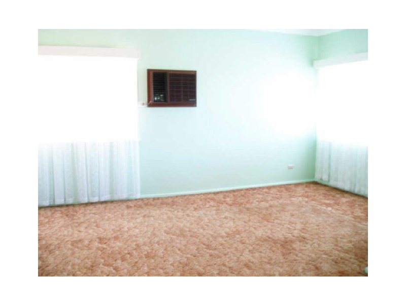 13 Bromfield Avenue, Toongabbie NSW 2146