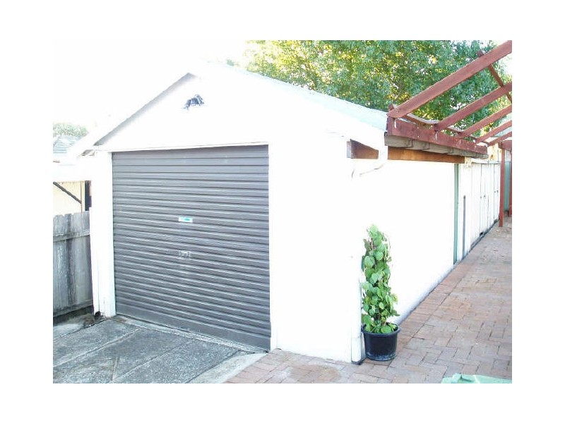 13 Bromfield Avenue, Toongabbie NSW 2146