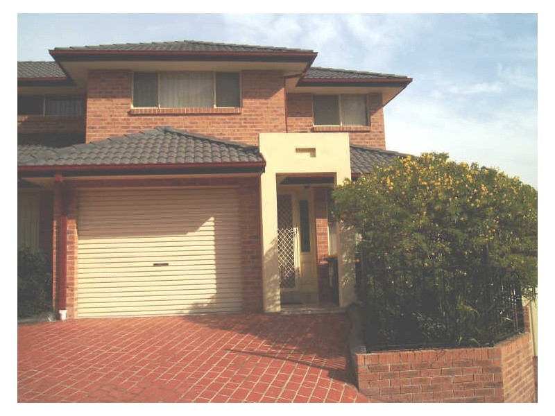 11/45-47 Cornelia Road, Toongabbie NSW 2146
