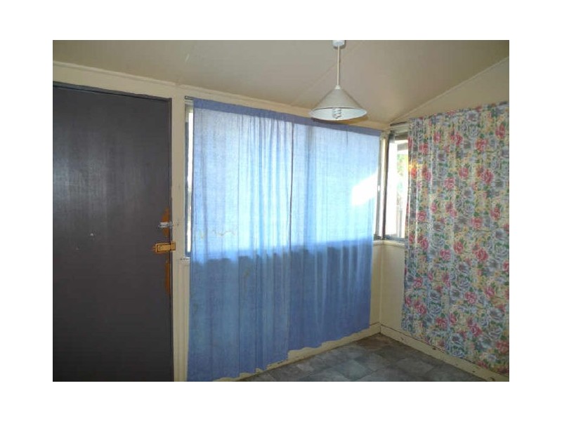 6 Derbyshire Avenue, Toongabbie NSW 2146