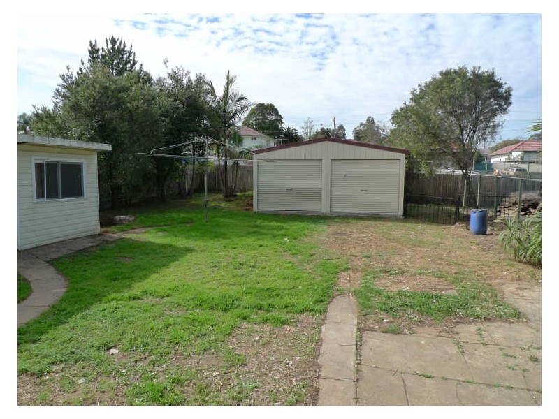 42 Scott Street, Toongabbie NSW 2146