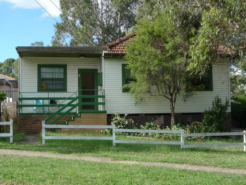 3 Valeria Street, Toongabbie NSW 2146