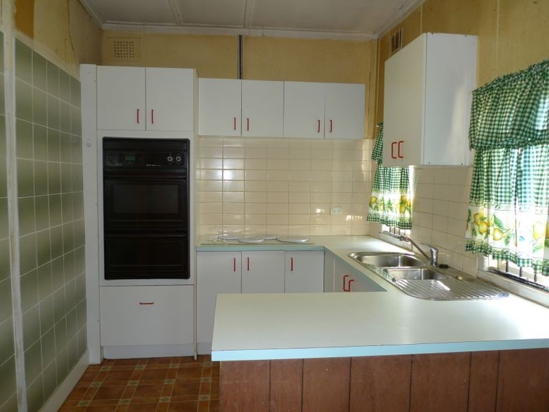 3 Valeria Street, Toongabbie NSW 2146