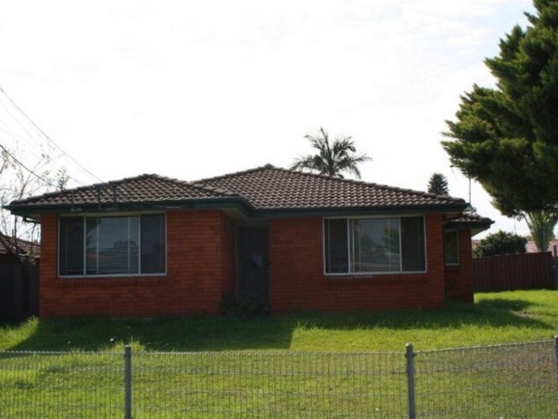 1 Gira Place, Dharruk NSW 2770