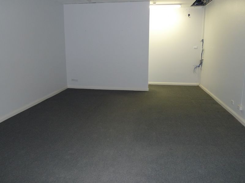 38 Aurelia St, Toongabbie NSW 2146