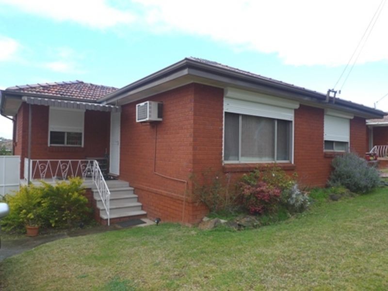 80 Columbia Rd, Seven Hills NSW 2147